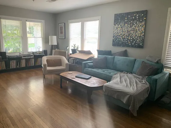 319 Caplin St, Houston, TX 77022