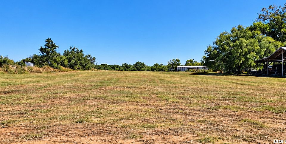 2nd image of 375 Fm 3175 LOT 7