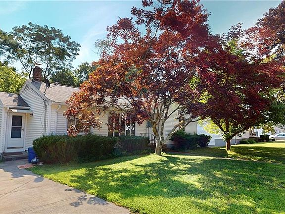 2nd image of 11 Linwood Dr