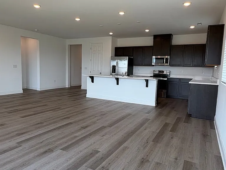 334 Mistfield St — Photo 17