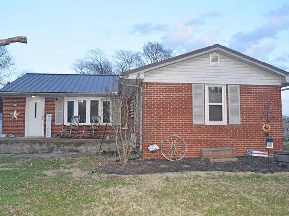 1310 S 3rd St, Boonville, IN 47601