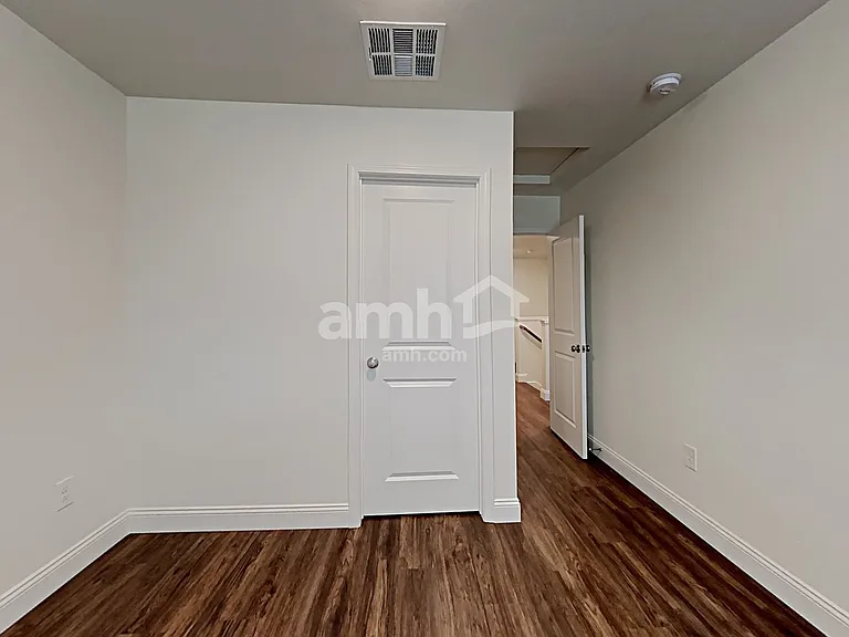6039 Schmidt St — Photo 18
