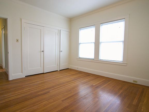 3rd image of 1545 Cabrillo St
