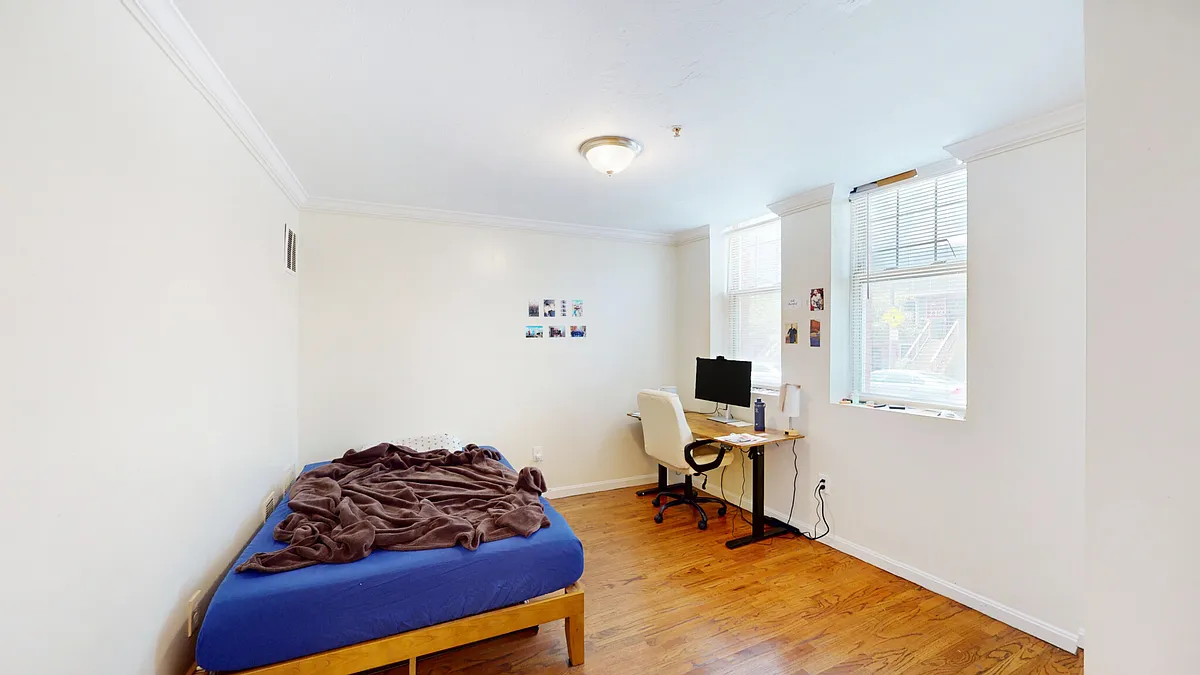 Building Photo - 712 Shawmut Ave #1