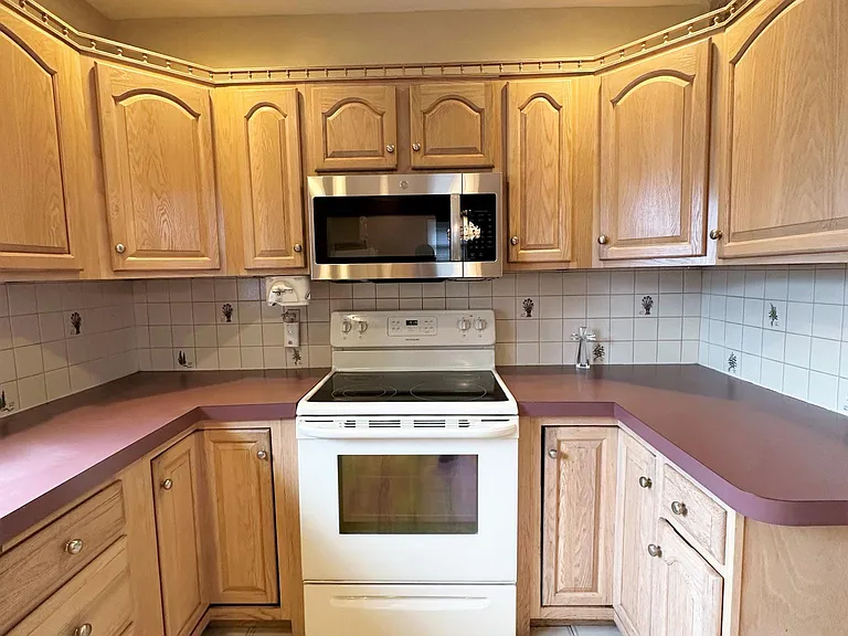 41 Elm St #1F — Photo 9