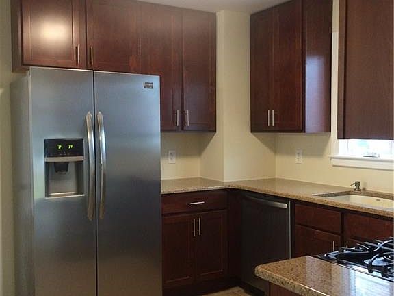 3rd image of 308 N Seward Ave