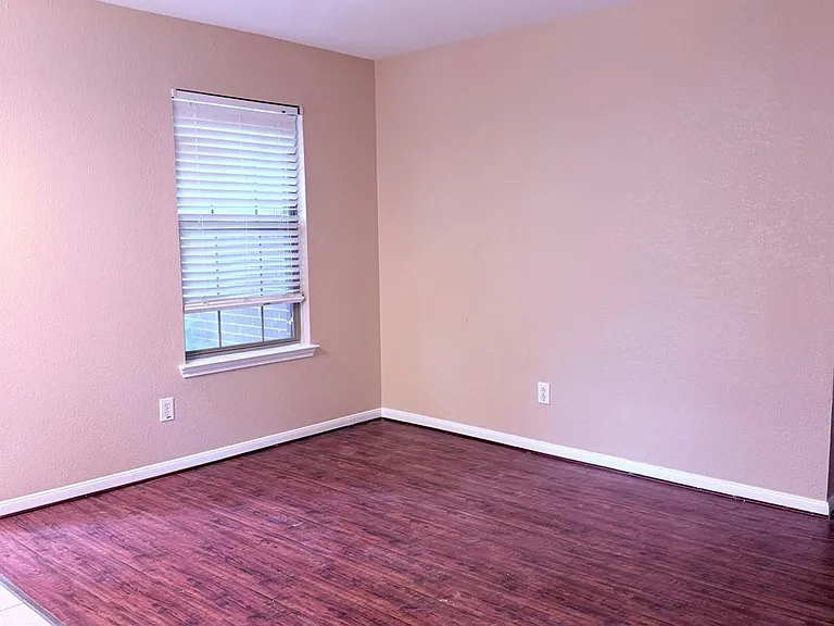 15227 Mission Oak Dr — Photo 5