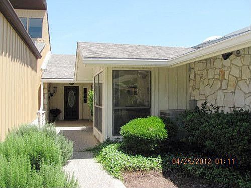 1st image of 530 Fairway Dr