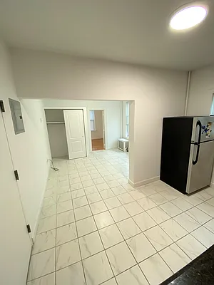 Rented by Rizos Realty Corp | media 2