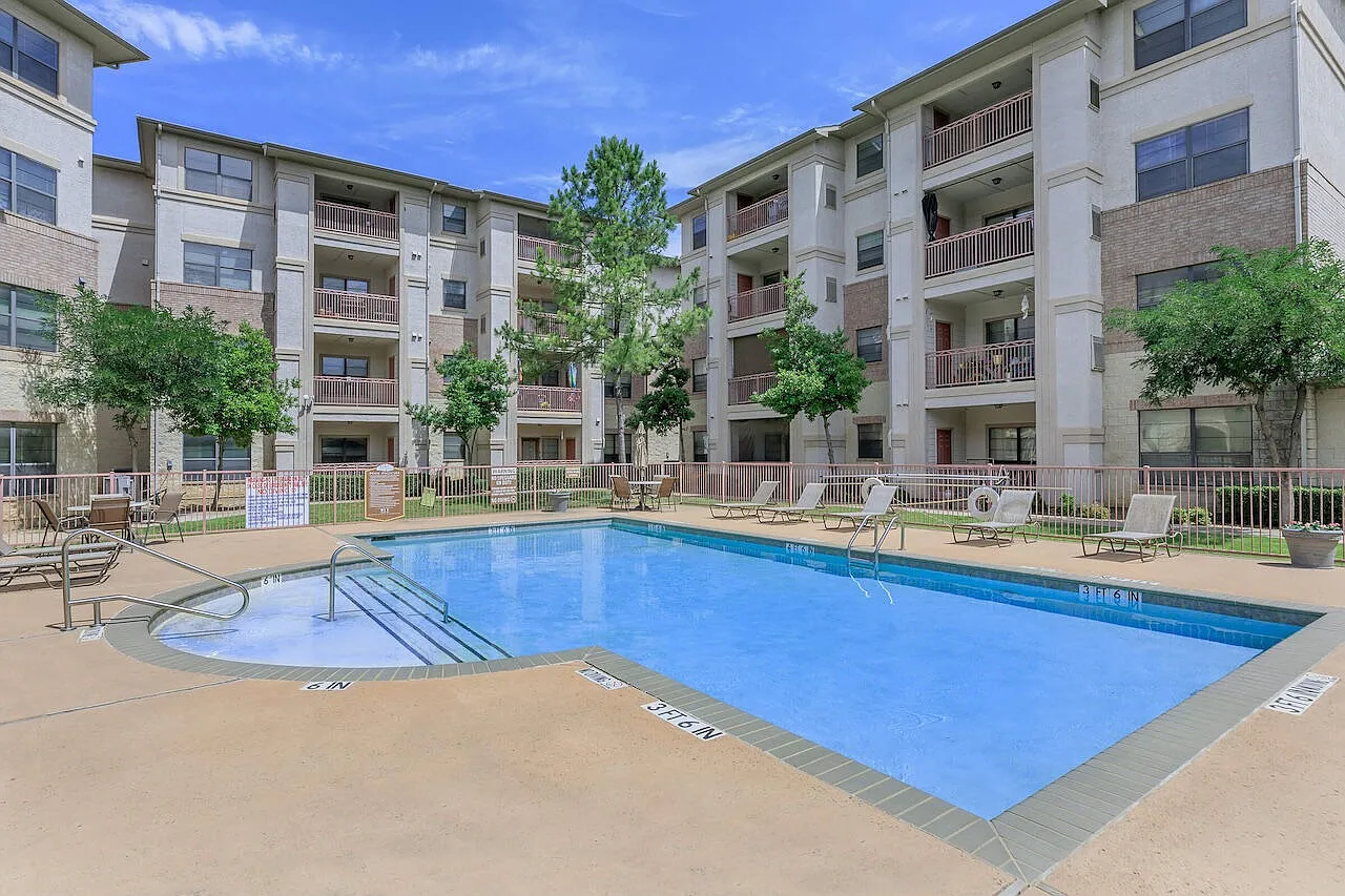 Amelia Parc — Photo 1