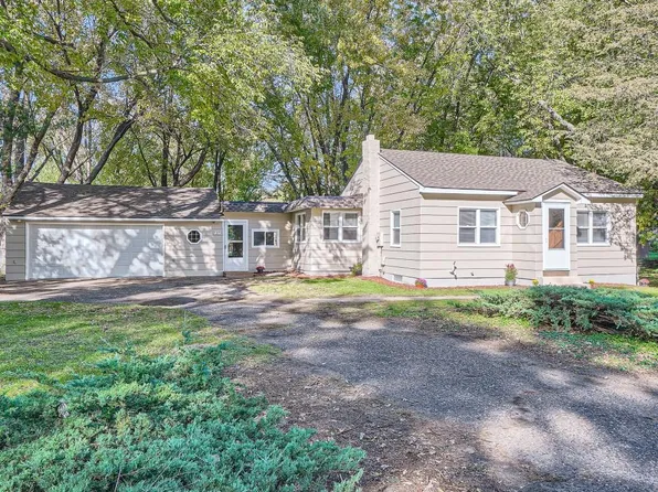 737 N Oak Dr, Vadnais Heights, MN 55127
