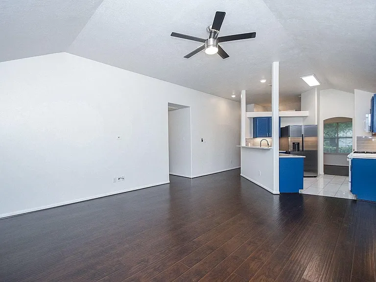 13911 Sorrel Grove Ct — Photo 9