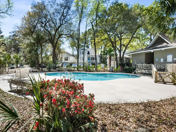 50 Yacht Cove Dr APT 324, Hilton Head Island, SC 29928