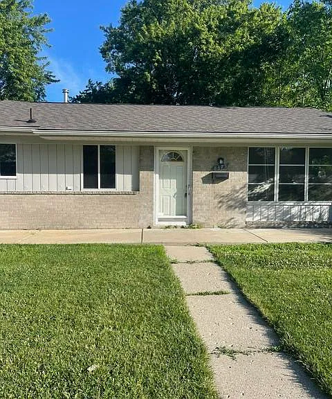 8375 Hillcrest Blvd — Photo 1