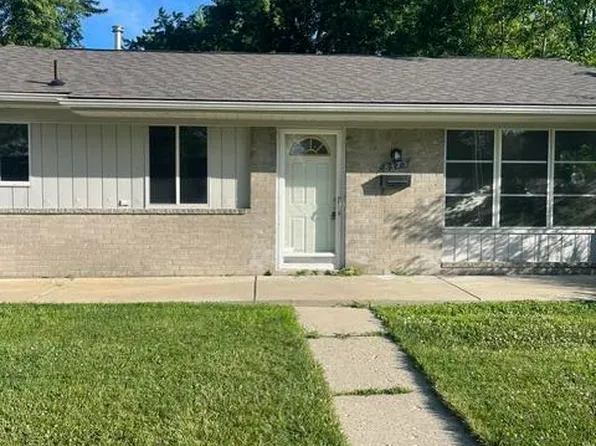 8375 Hillcrest Blvd, Westland, MI 48185