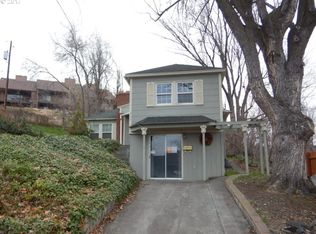 703 NW Johns Pl, Pendleton, OR 97801