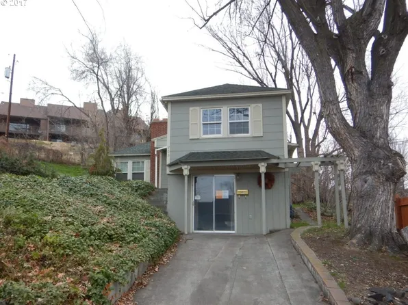 703 NW Johns Pl, Pendleton, OR 97801