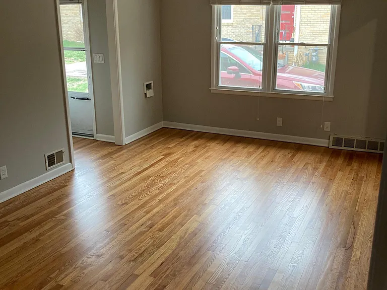 1110 N 49th Ave — Photo 10