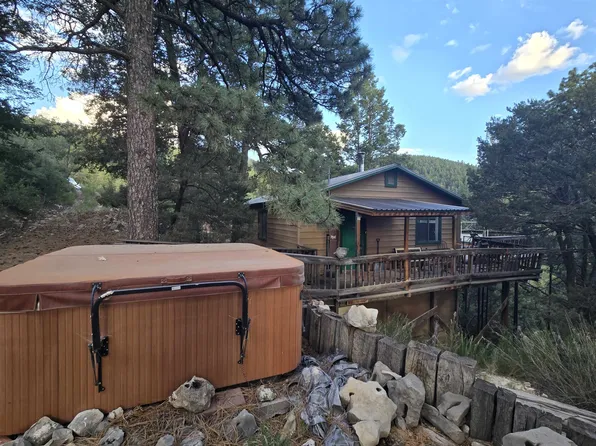17 Skyline Trl, High Rolls Mountain Park, NM 88325