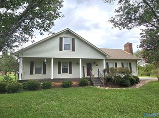 768 Knotty Walls Rd, Owens Cross Roads, AL 35763