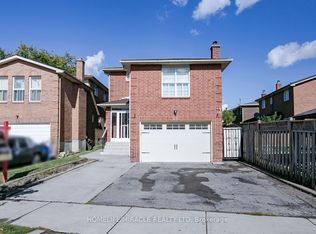 33 Adam St, Brampton, ON L6Z 2S2