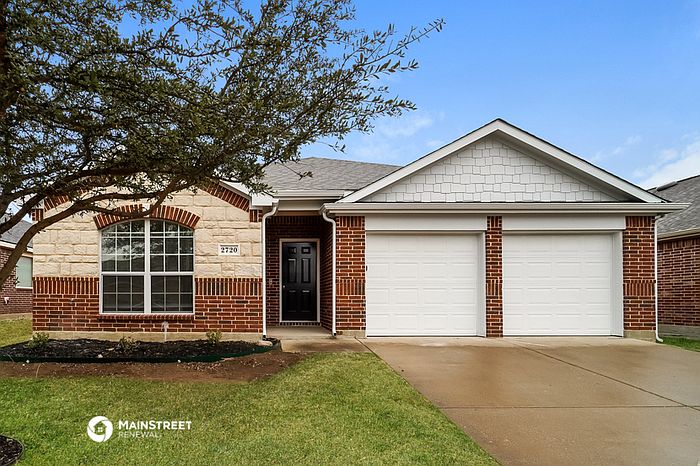 1st image of 2720 Triple Crown Ln