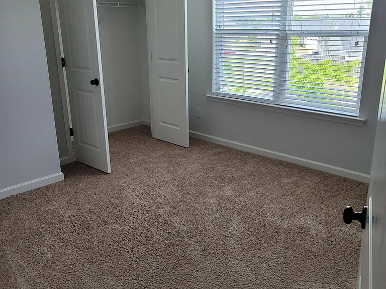 1649 Tralee Ct — Photo 12
