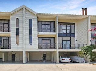127 Highway 22 E APT S5, Madisonville, LA 70447