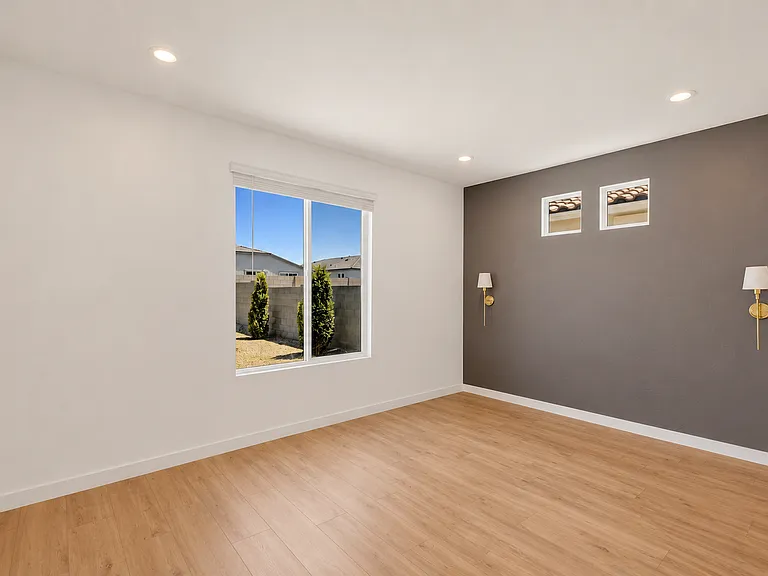 18128 W Soft Wind Dr — Photo 12