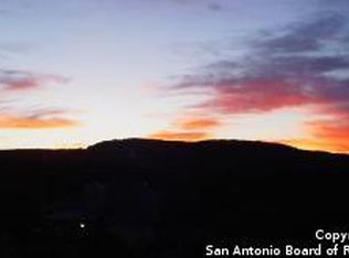 11450 Lago Vis, Helotes, TX 78023