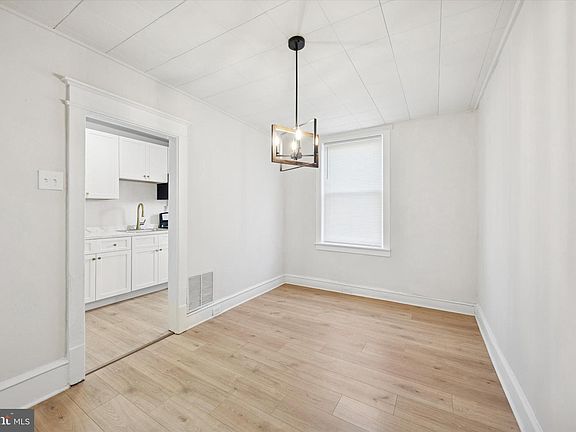 5th image of 2537 S Millick St