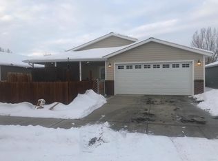 1161 E Madison St, Powell, WY 82435