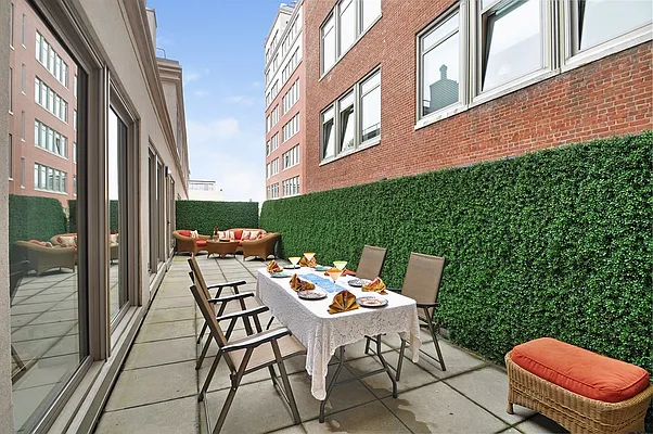 Sold by Corcoran | media 19