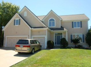 7905 W 130th St, Overland Park, KS 66213