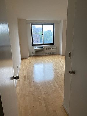 2nd image of 25 W 132nd St APT 6T