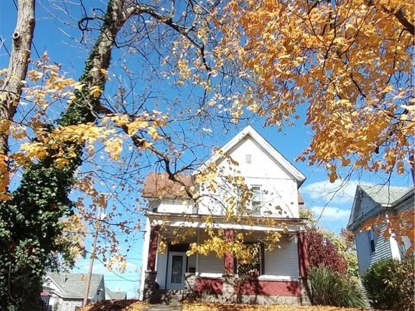928 Orange St, Coshocton, OH 43812