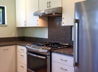 10543 Falk Rd NE, Bainbridge Island, WA 98110