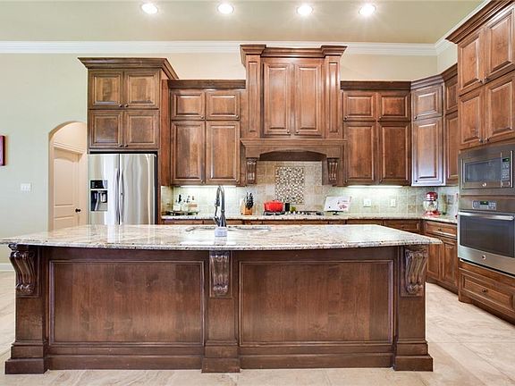 3rd image of 2217 Therese Dr