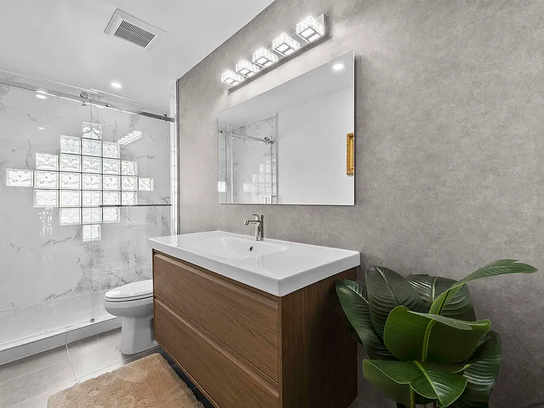 2268 Leclair Dr — Photo 20
