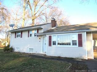 4 Ashford Rd, West Hartford, CT 06107