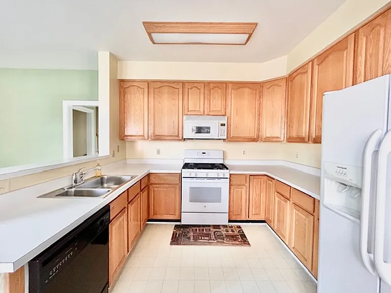 14115 Parker Farm Way — Photo 12
