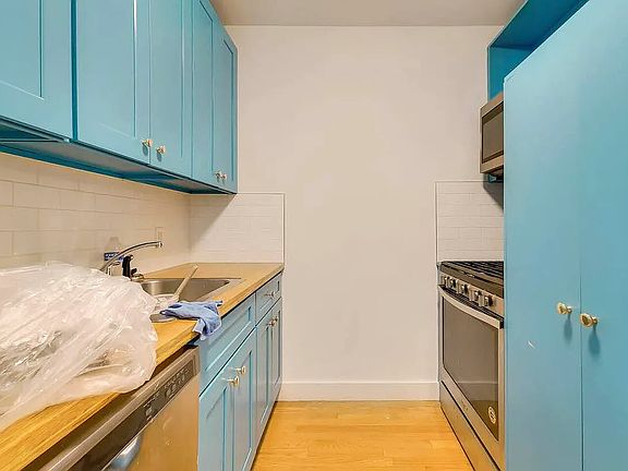 4th image of 265 Malcolm X Blvd #3R