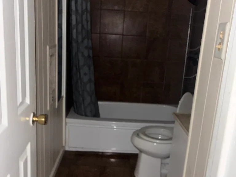 1013 E Cherry St — Photo 3
