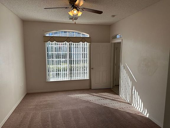 5th image of 1842 Island Walk Dr