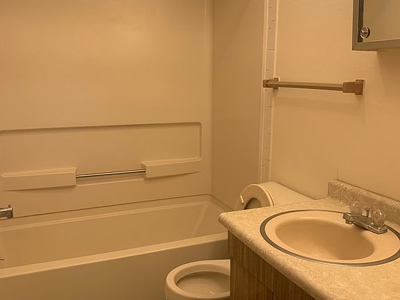 5th image of 2829-2839 Lake Shore Pl #10683579