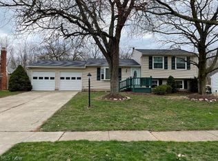 850 Ridgeview Dr, Medina, OH 44256