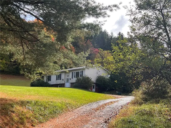 2086 Elbell Rd, Punxsutawney, PA 15767