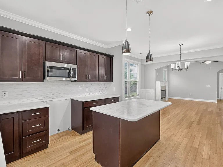 2848 Cason Ln — Photo 32