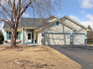 611 Lodge Dr, Jordan, MN 55352
