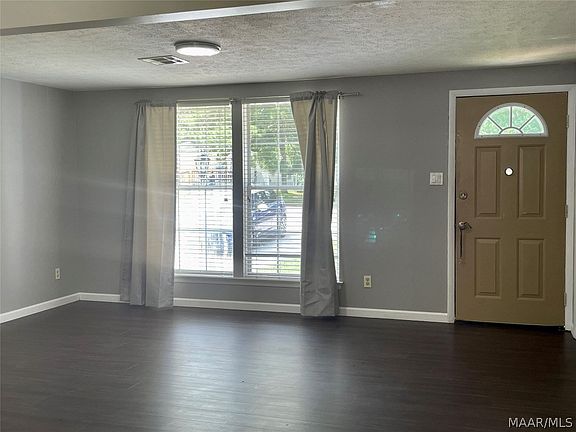 2nd image of 224 Cherry Dr